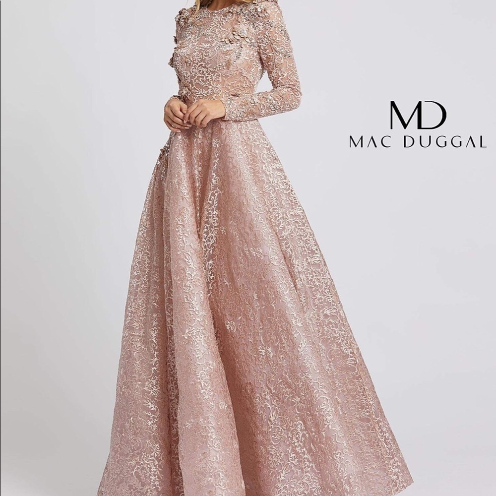 Mac Duggal Evening Gown - Picture 2 of 3
